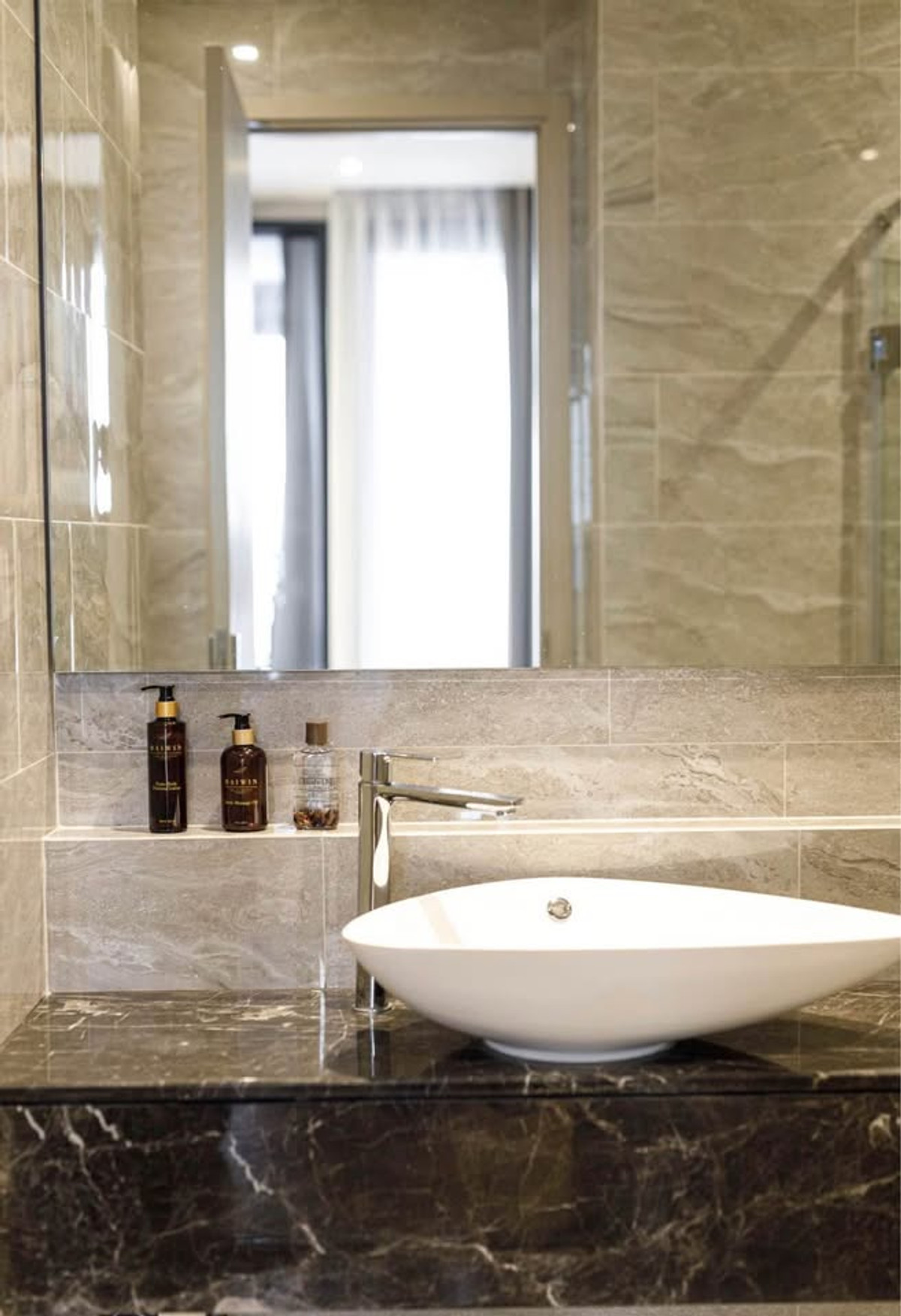 For RentCondoRama9, Petchburi, RCA : FOR RENT - 1 BEDROOM 41 SQ.M- READY TO MOVE IN - CALL NOW 094-641-5974