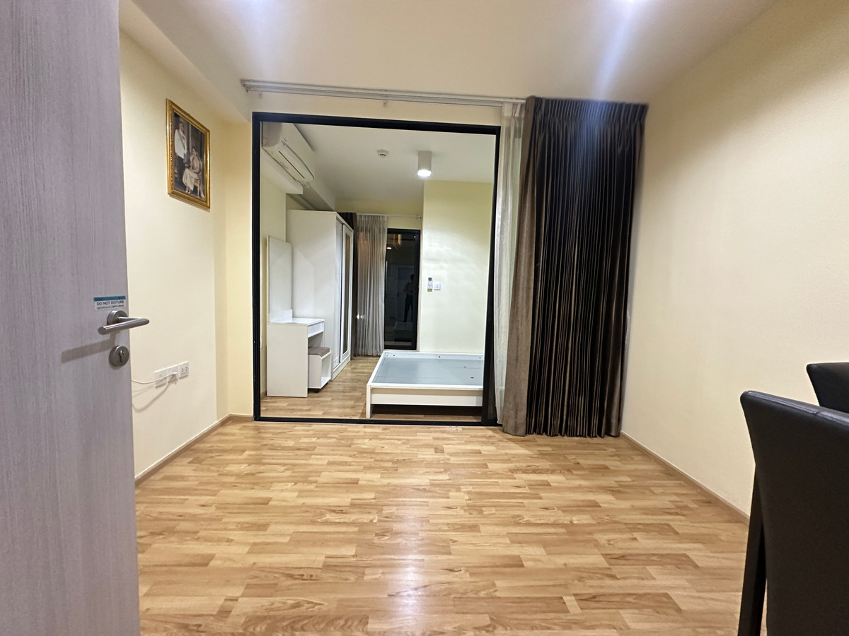 For SaleCondoSamut Prakan,Samrong : 🟢Knot is comfortable, happy to help.🔥Empty room. Good price, view of peoples houses, help with loan service until transfer day 🔥 : Condo for sale, The Cabana, near BTS Samrong 800m