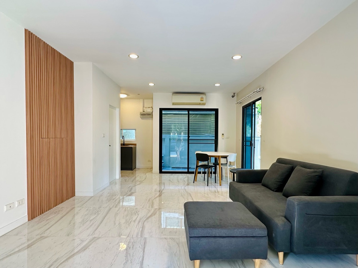 For RentTownhomeNawamin, Ramindra : Townhome for rent Baan Klang Muang Nawamin 42 Newly decorated, very beautiful Fully furnished, ready to move in