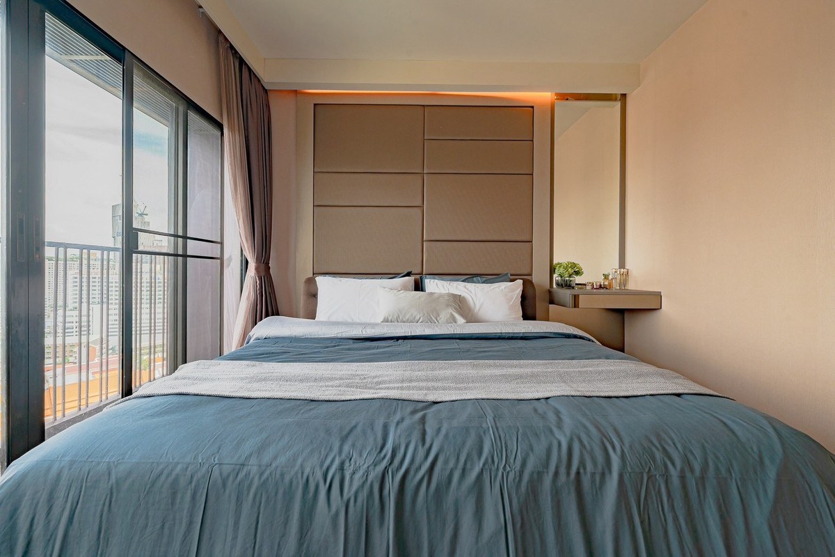 ให้เช่าคอนโดสุขุมวิท อโศก ทองหล่อ : (ปล่อยเช่า) Noble Reveal 1-BR 51 Sq.m. ห้องสวย ตกแต่งอย่างดี เฟอร์+เครื่องใช้ไฟฟ้าครบ พร้อมเข้าอยู่ ㅡ ใกล้ 🚆BTS เอกมัย