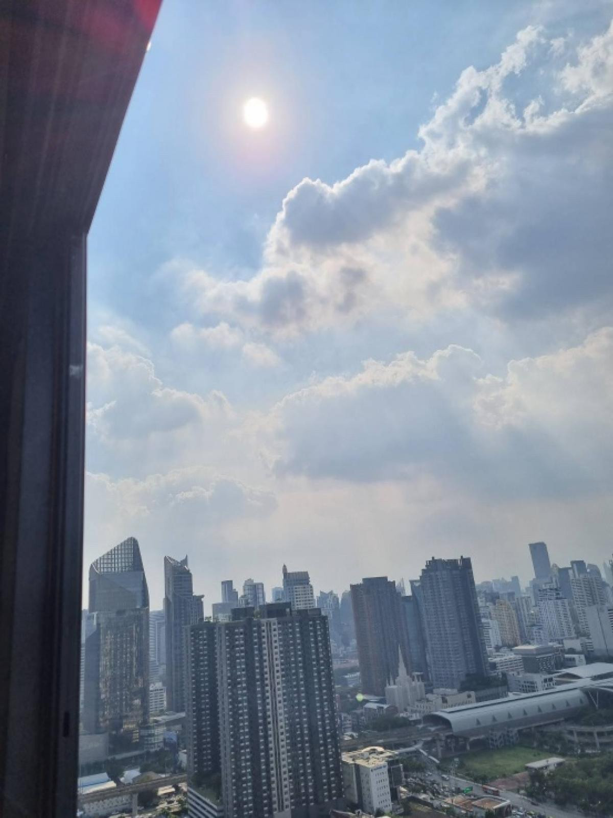 For SaleCondoRama9, Petchburi, RCA : 🏙️✨ For sale/rent Ideo Rama 9 – Asoke | City view, high floor, CBD location (HBH-HL-105)