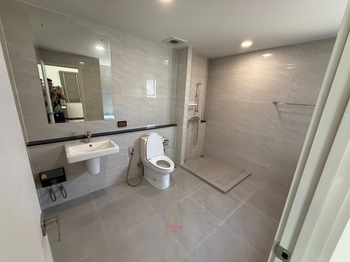 ให้เช่าบ้านบางนา แบริ่ง ลาซาล : RH040126 ให้เช่า บ้านเดี่ยว 2 ชั้น แปลงมุม 4 ห้องนอน at Britania Bangna-Srivaree