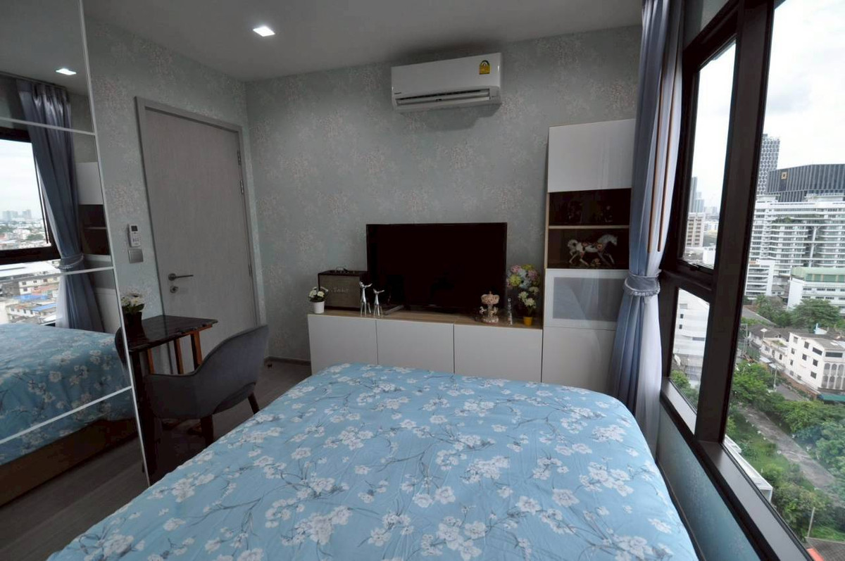 For SaleCondoOnnut, Udomsuk : sell ! 1 bedroom condo, AP Life, Sukhumvit 62, size 30 sq m, 14th floor (east, morning sun, not hot in the evening)