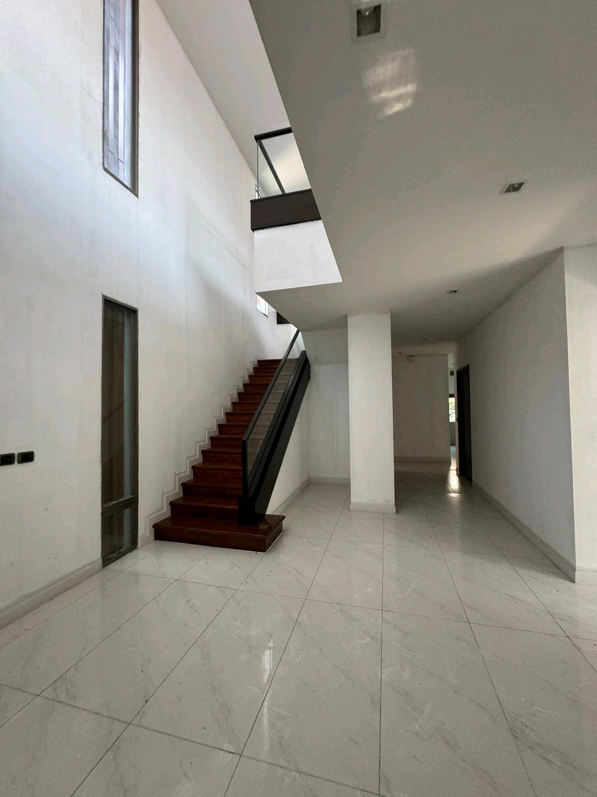 ขายบ้านลาดกระบัง สุวรรณภูมิ : บ้านเดี่ยวโครงการเพอร์เฟคมาสเตอร์พีซ สุขุมวิท 77 ใกล้สนามบินสุวรรณภูมิ