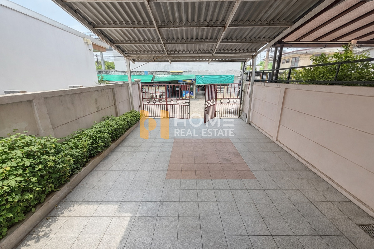 ขายทาวน์โฮมเกษตร นวมินทร์ ลาดปลาเค้า : ทาวน์เฮ้าส์ นวมินทร์ 70 / 2 ห้องนอน (ขาย), Townhouse Nawamin 70 / 2 Bedrooms (FOR SALE) MNT044