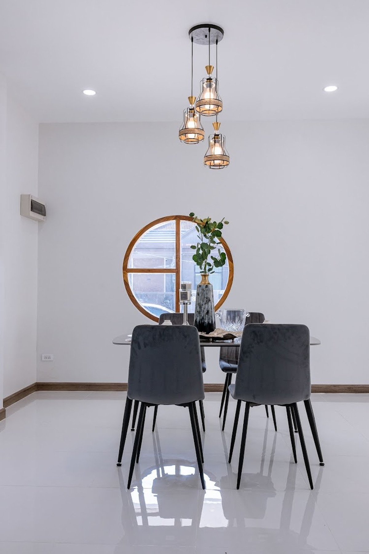 ขายบ้านเชียงราย : ✈️ ด่วน! ขายบ้านเดี่ยวพร้อมอยู่เชียงราย (โซนบ้านดู่) ดีไซน์มินิมอล พื้นที่กว้าง 88.6 ตร.ว. ใกล้สนามบินแม่ฟ้าหลวงเพียง 5 นาที! 🏡