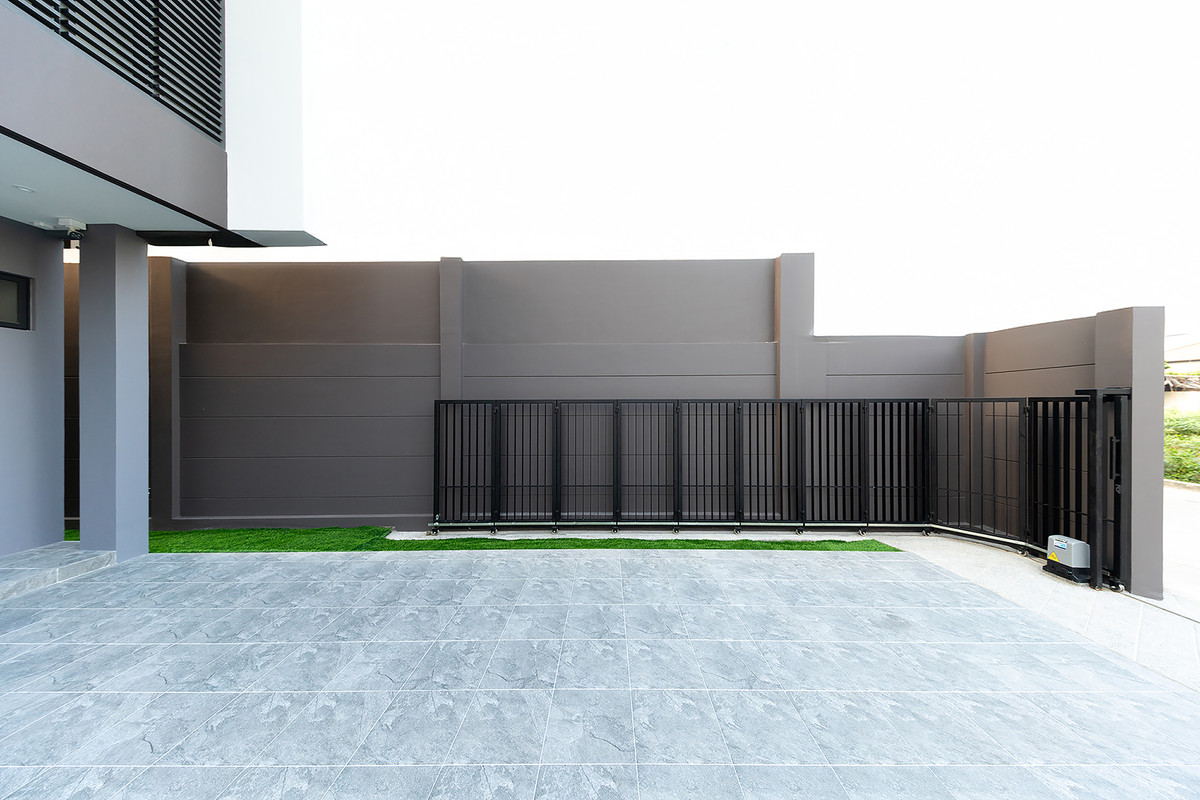 ขายบ้านโชคชัย4 ลาดพร้าว71 : [ขาย] ✨ บ้านเดี่ยว 3 ชั้น สไตล์ Modern Luxury พรีเมียมที่สุดในลาดพร้าว 101 | Feel Town ✨ แต่งครบ พร้อมลากกระเป๋าเข้าอยู่! เพียง 13.99 ล้าน (Rare Item มีเพียง 9 หลังในโครงการ!)