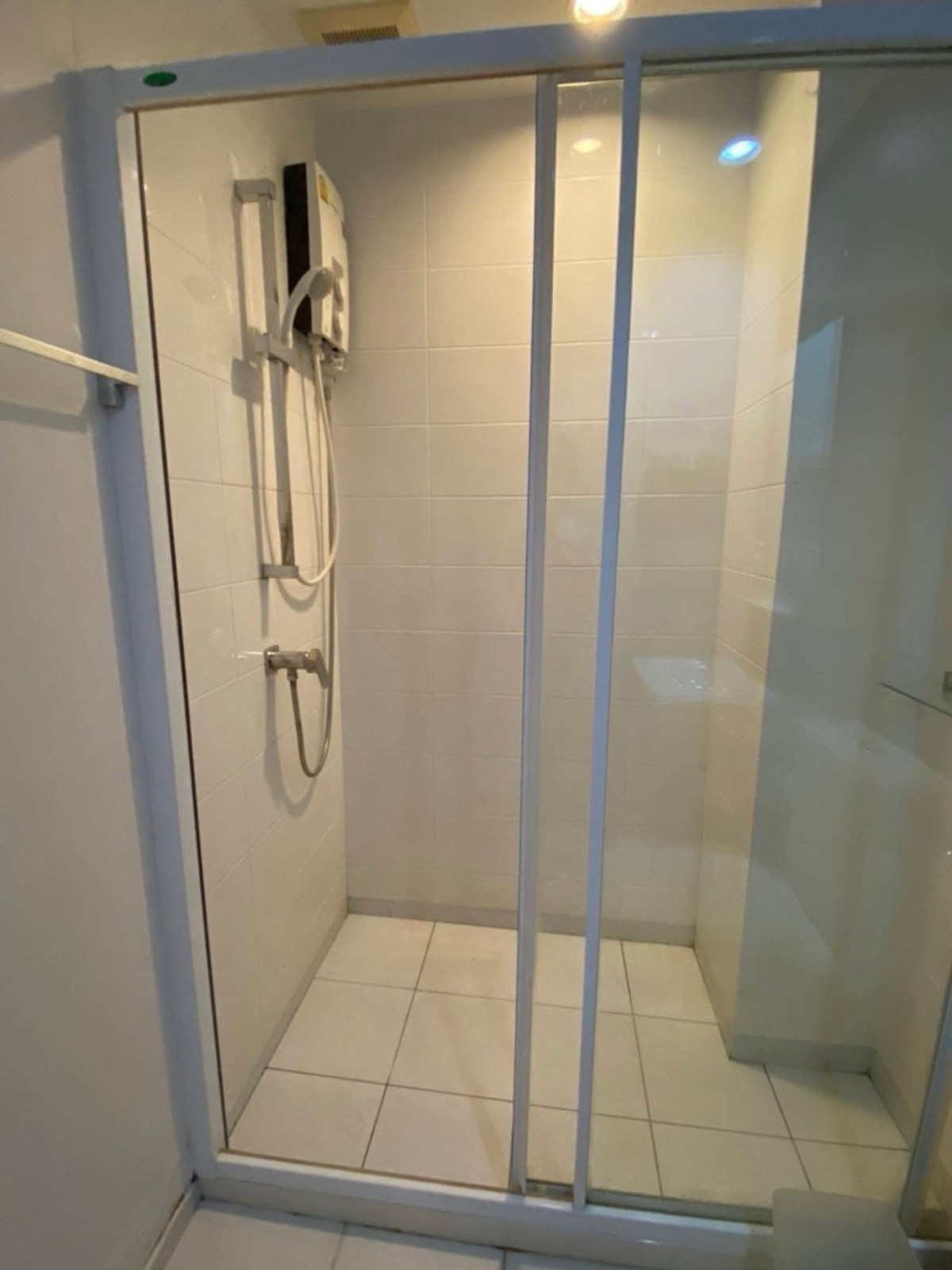 For RentCondoThaphra, Talat Phlu, Wutthakat : 🏬For rent: The Key Sathorn - Ratchaphruek project ✅BTS Wutthakat ❤️
LineOA : @ladysai