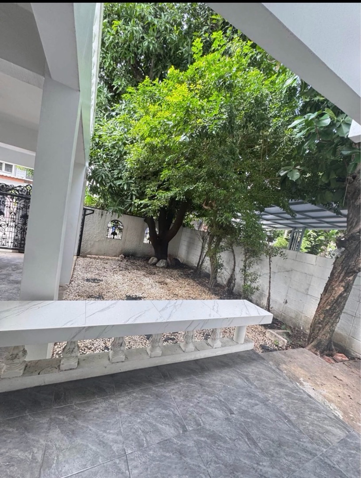 ขายบ้านพัฒนาการ ศรีนครินทร์ : ขายบ้านเดี่ยว พัฒนาการ 53 ใกล้แอร์พอร์ตลิงก์หัวหมาก 5 ห้องนอน ขนาด 90 ตร.ว ฟังก์ชันครบ เหมาะอยู่อาศัยจริงในทำเลศักยภาพ