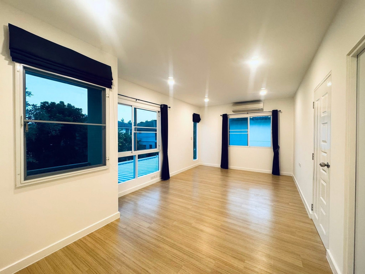 ขายบ้านนนทบุรี บางใหญ่ บางบัวทอง : ขายบ้านเดี่ยว พฤกษ์ลดาบางใหญ่ L&H 50 ตร.ว. แต่งใหม่ทิศใต้ ฟรีเฟอร์ฯ ฟรีโอน