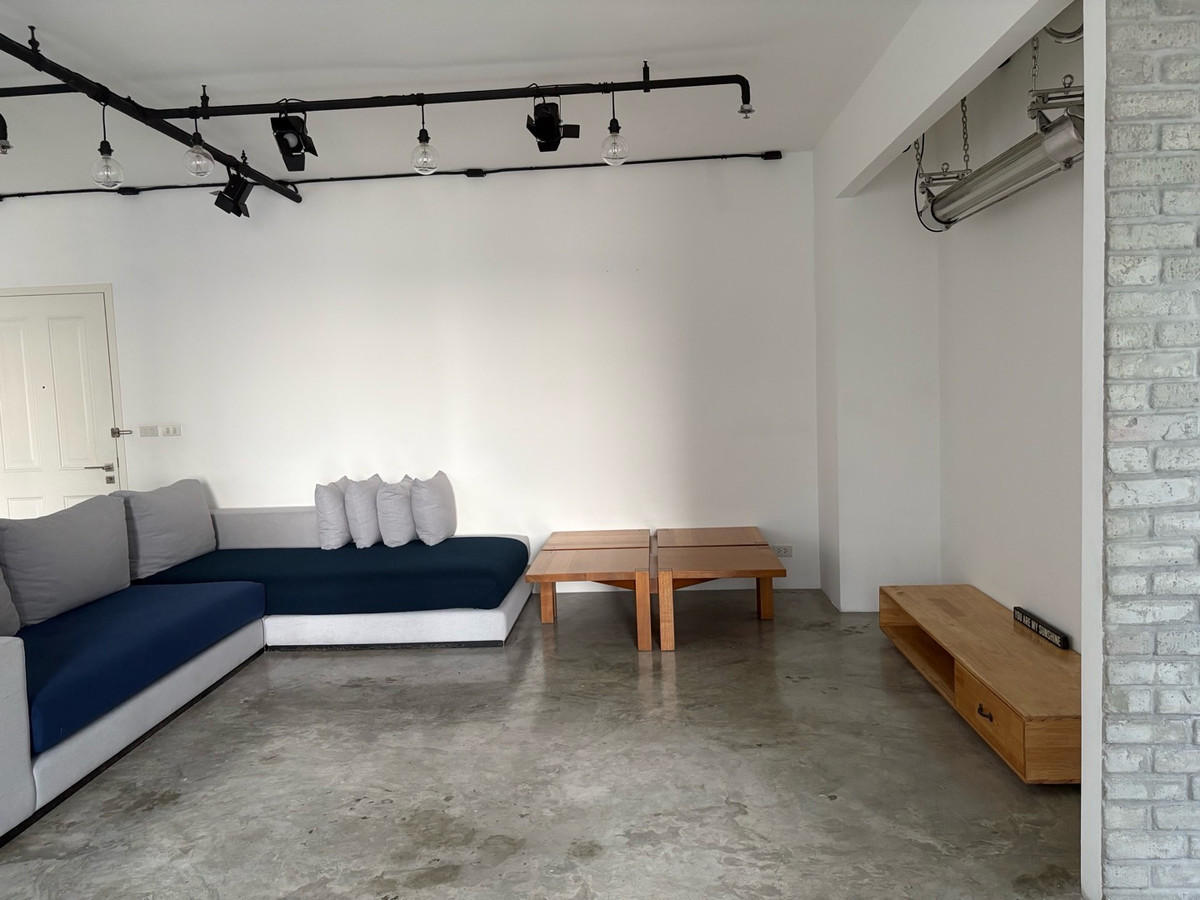 For RentCondoSukhumvit, Asoke, Thonglor : For rent: Condo One washing machine