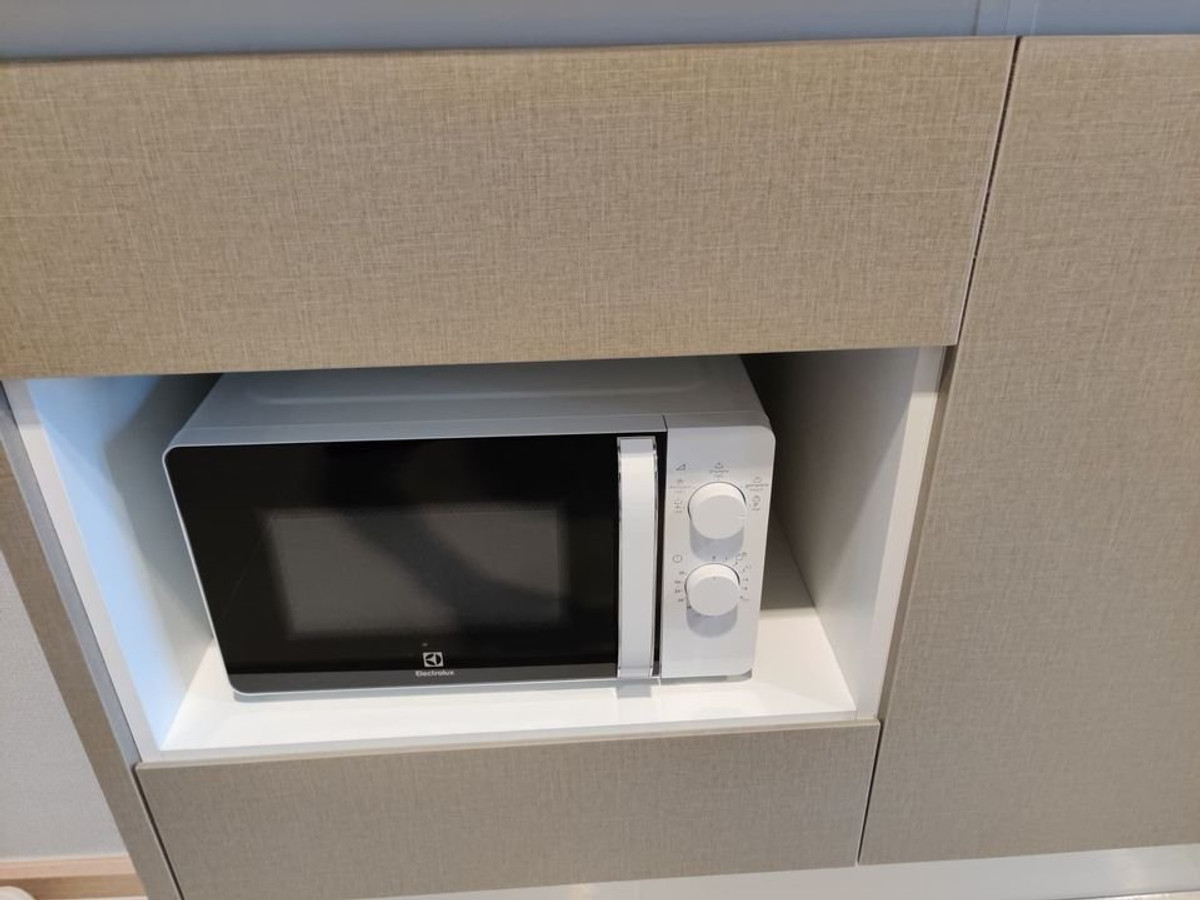 For RentCondoWongwianyai, Charoennakor : ⭐️ Ideo Sathorn - Wongwian Yai ⭐️ Beautiful room 28.15 sq m., 11th floor, corner room, fully furnished.