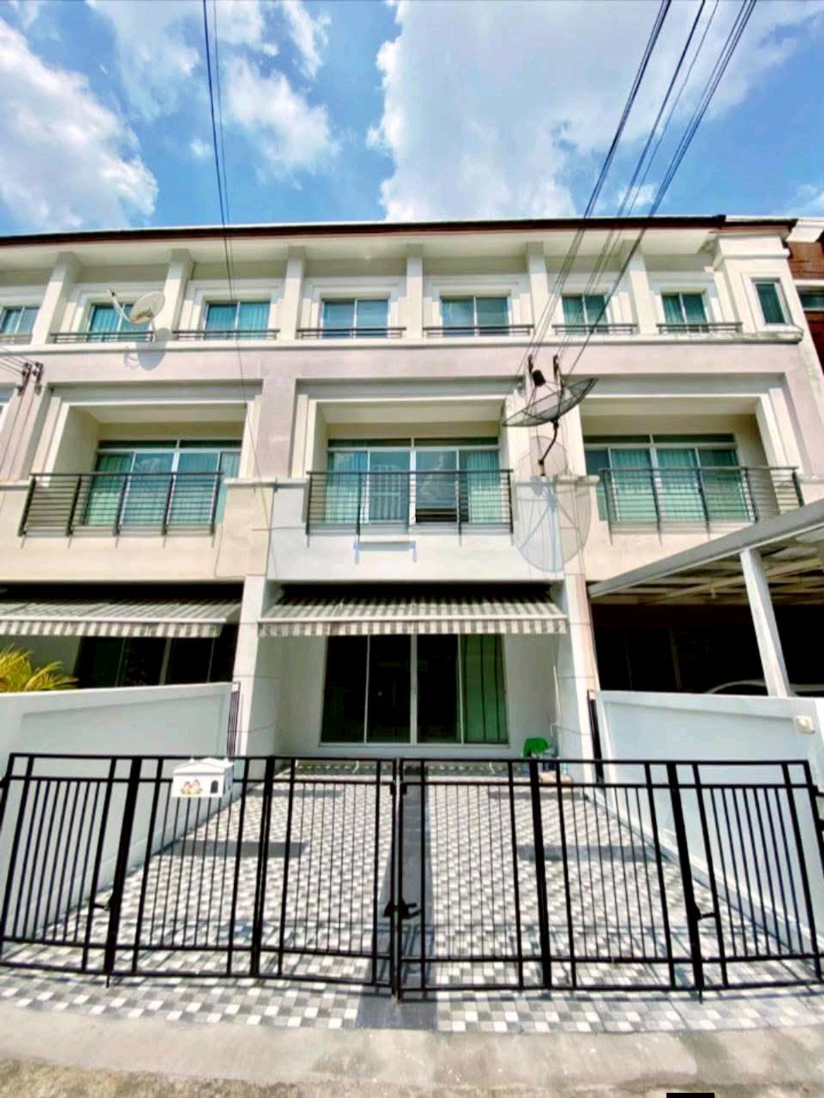 ให้เช่าทาวน์โฮมพัฒนาการ ศรีนครินทร์ : ❗ให้เช่าบ้านกลางเมืองทำเลกรุงเทพกรีฑา