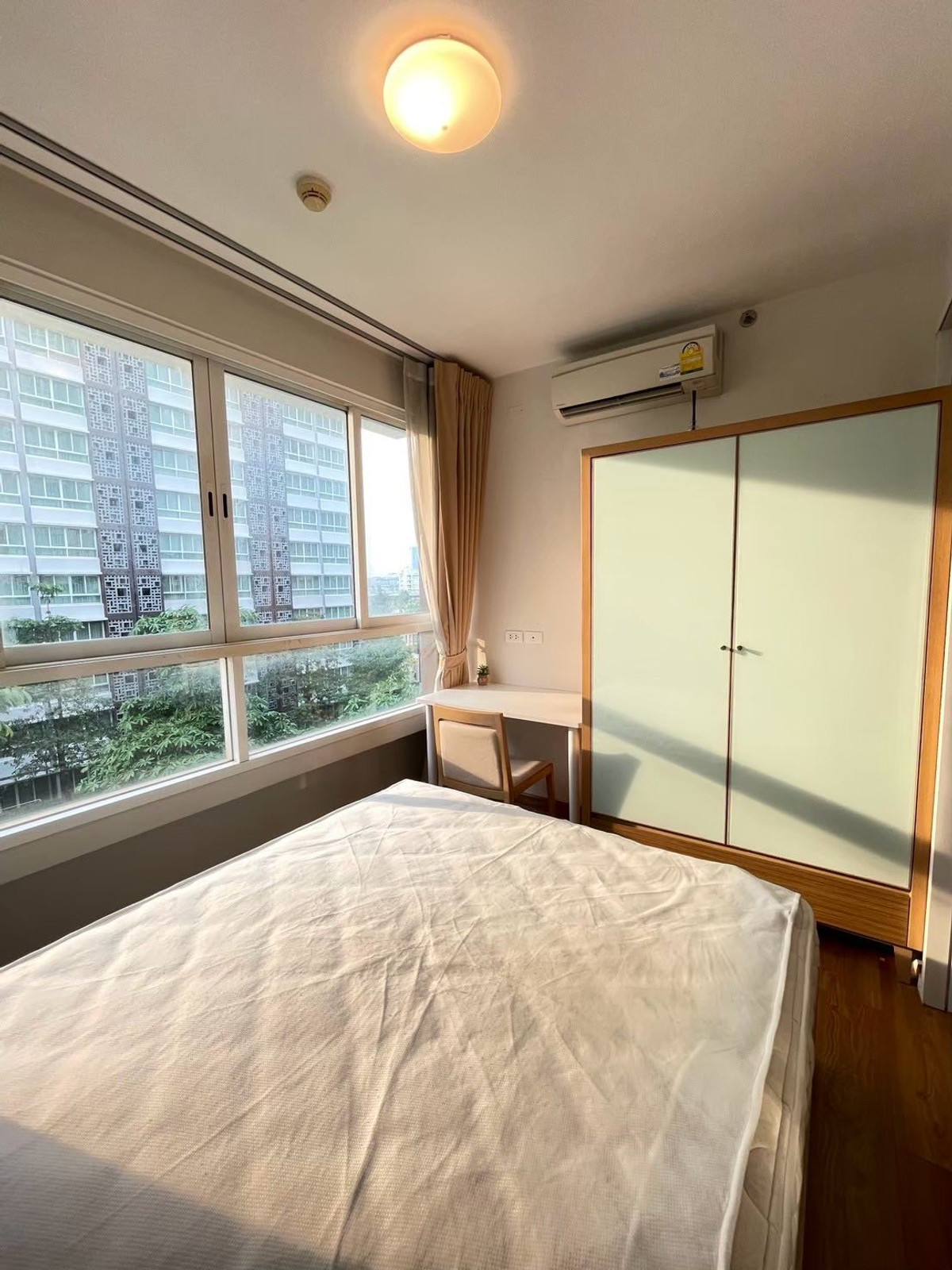 ให้เช่าคอนโดพระราม 9 เพชรบุรีตัดใหม่ RCA : 🏢✨ ให้เช่า Ibiza Condo (ใกล้ MRT พระราม 9 / เพชรบุรี)  🐈 เลี้ยงแมวได้ 1 ตัว (ไม่เปิดเผย)