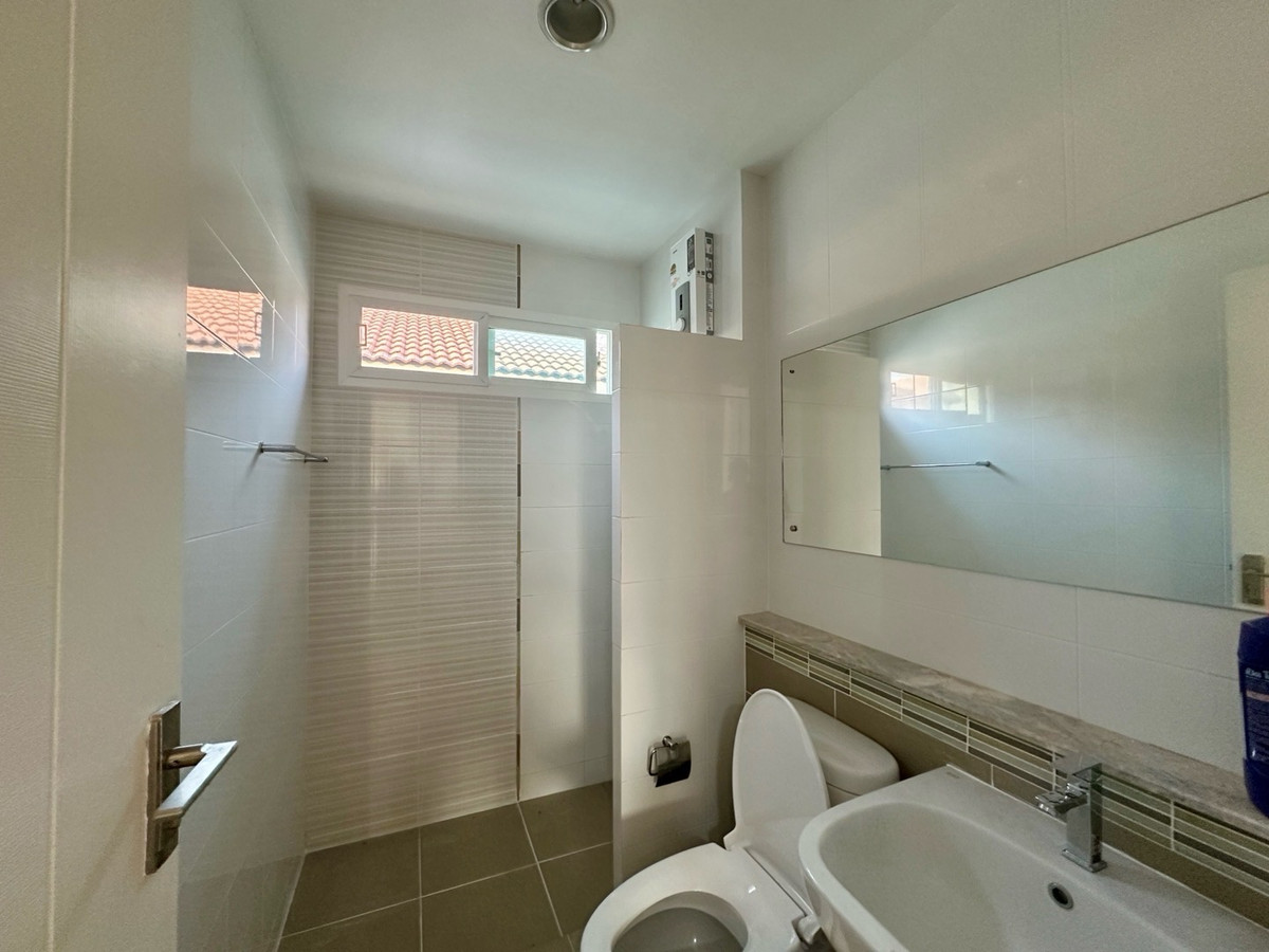 ให้เช่าบ้านลาดกระบัง สุวรรณภูมิ : 🐶 ย้ายเข้าได้ทันที! บ้านเดี่ยว 2 ชั้น พื้นที่กว้าง เลี้ยงน้องหมา-แมวได้ รับสัญญาเช่าระยะสั้น
