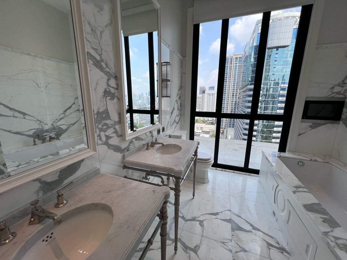 ขายคอนโดวิทยุ ชิดลม หลังสวน : 98 Wireless timeless elegance meets ultimate privacy.–  2 bed 3 bath 120 sqm 0635925888
