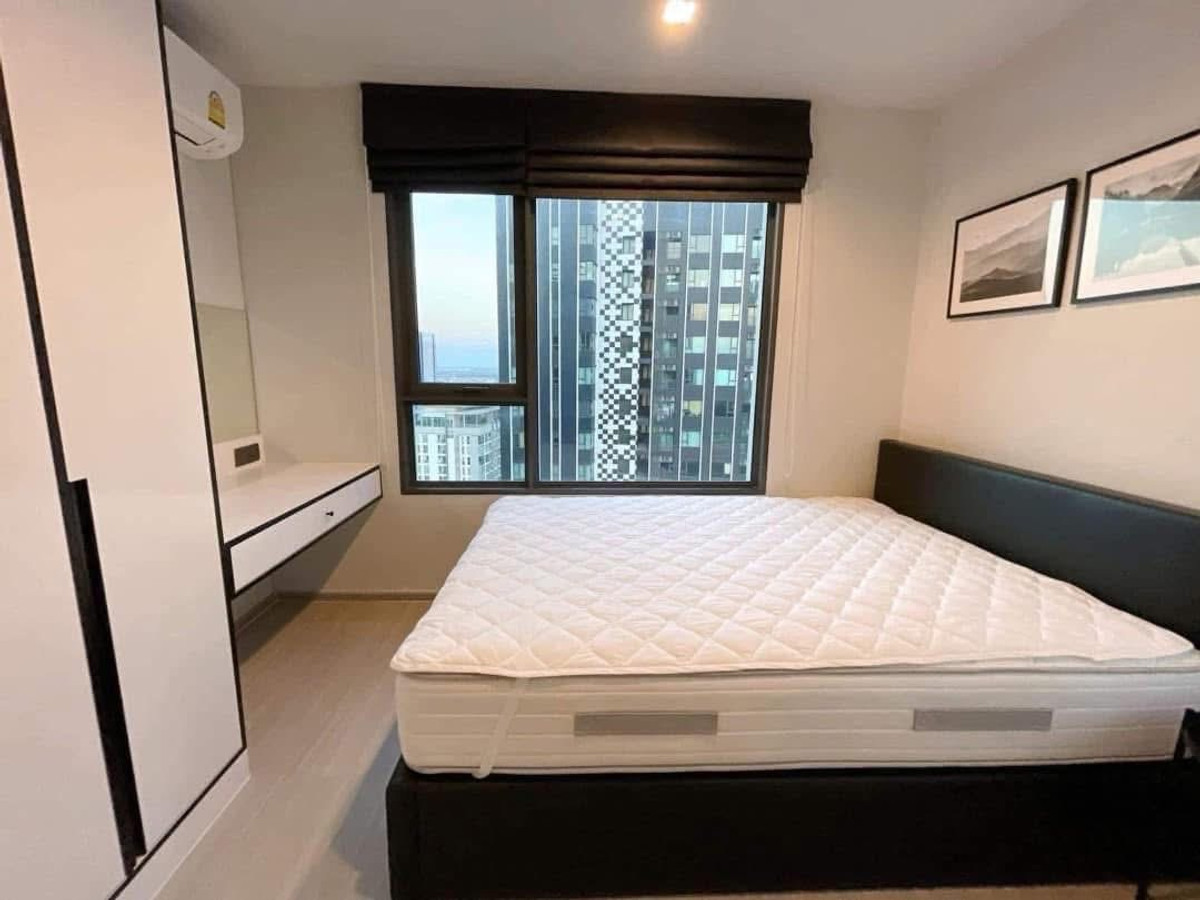 For RentCondoLadprao, Central Ladprao : 🏡✨ Very beautiful room Life Ladprao | Life Ladprao ✨🏡 📍 opposite Central Ladprao 🚆 next to BTS Ladprao Intersection | connected to MRT Phahon Yothin 🔑 Condo for rent Life Ladprao * Building A, 41st floor, high view, airy * Size 50 sq m. * 2 bedrooms | 1 b