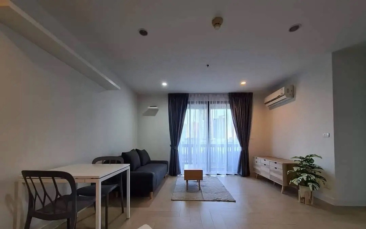 For RentCondoOnnut, Udomsuk : 🏢 Vista Garden Condominium, spacious room, nice to live in.