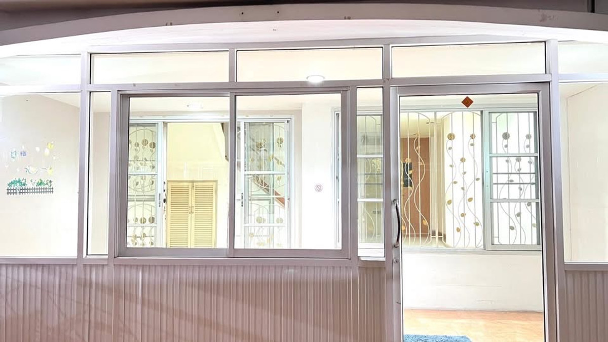 ขายทาวน์โฮมเกษตร นวมินทร์ ลาดปลาเค้า : ไดมอนด์ แกรนด์ วิลล์ นวลจันทร์ / 4 ห้องนอน (ขาย), Diamond Grand Ville Nuanchan / 4 Bedrooms (FOR SALE) MNT058 แบบนี้ที่ถูก