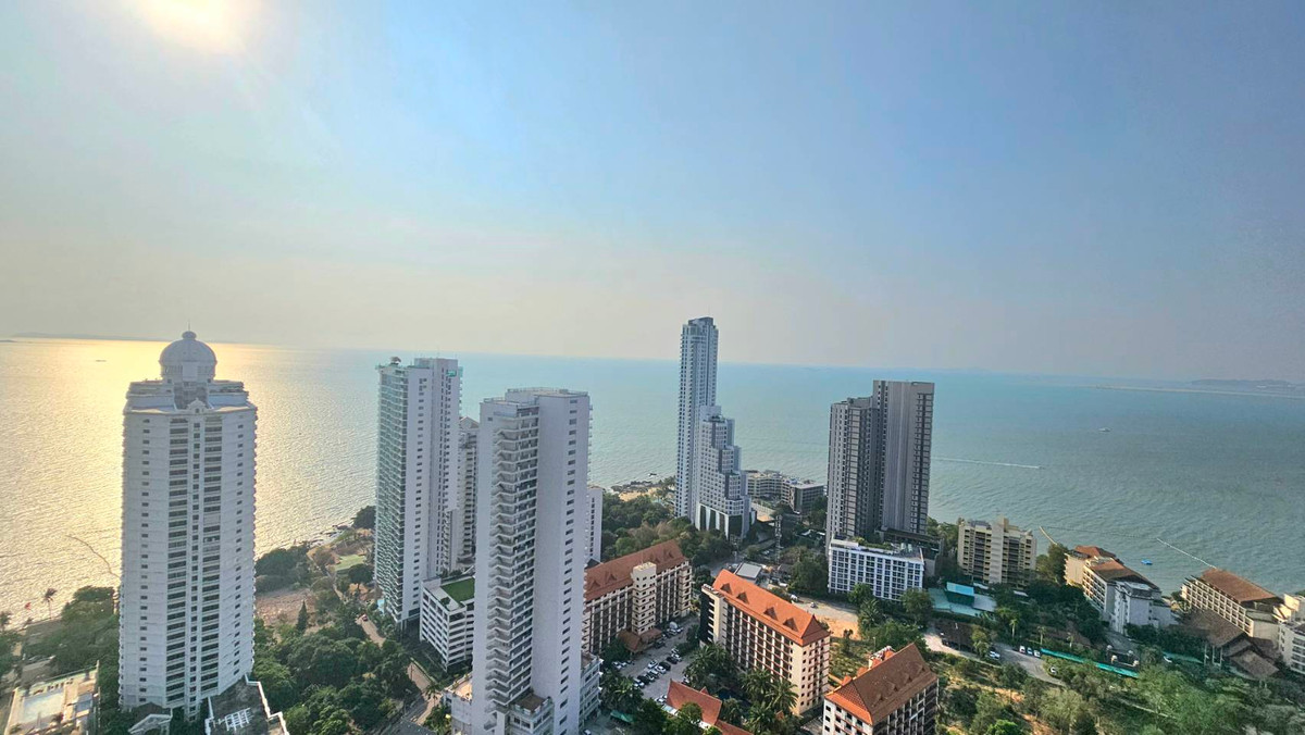 ให้เช่าคอนโดพัทยา บางแสน ชลบุรี สัตหีบ : ให้เช่าเดอะริเวียร่าวงศ์อมาตย์บีช 50,000 บาท/เดือน | 2 ห้องนอน 2 ห้องน้ำ | 70 ตรม. | วิวทะเล | 37 ชั้น