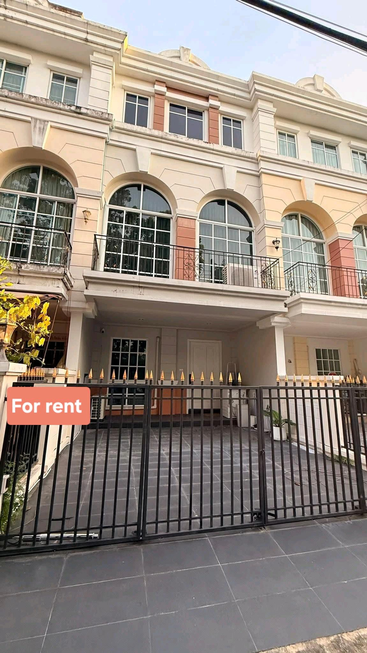 For RentTownhomeKaset Nawamin,Ladplakao : 🔥🔥 Townhome for Rent Plus City Park Ekkamai - Ramintra 🔥🔥 Nearby Central Eastville