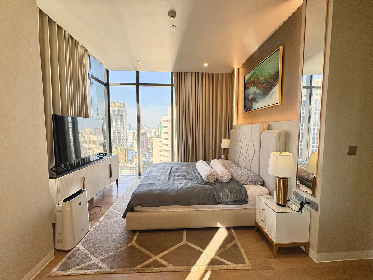 ขายคอนโดสุขุมวิท อโศก ทองหล่อ : SALE 2-Bedroom unit at Vittorio Sukhumvit 39,  Contact 062-496-6454