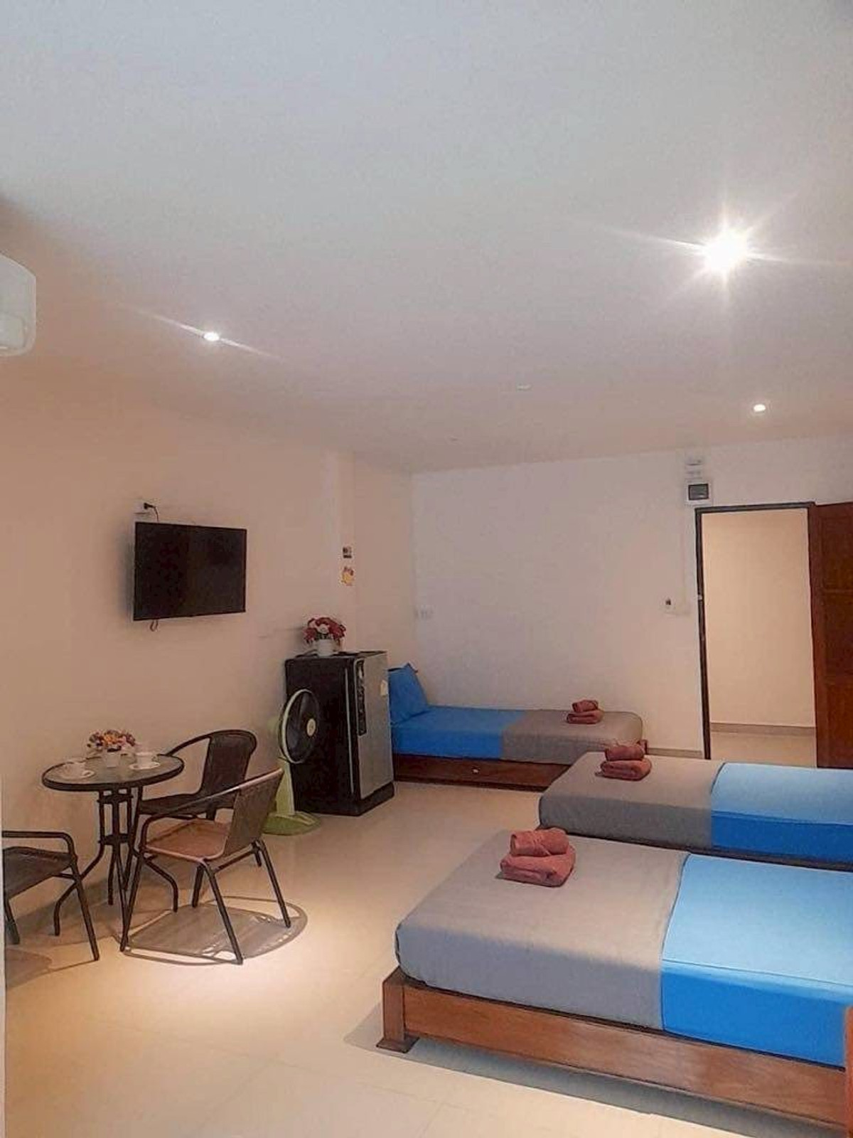 กิจการโรงแรม & กิจการอพาร์ตเมนต์พัทยา บางแสน ชลบุรี สัตหีบ : โรงแรมให้เช่าและขาย พัทยา ชลบุรี