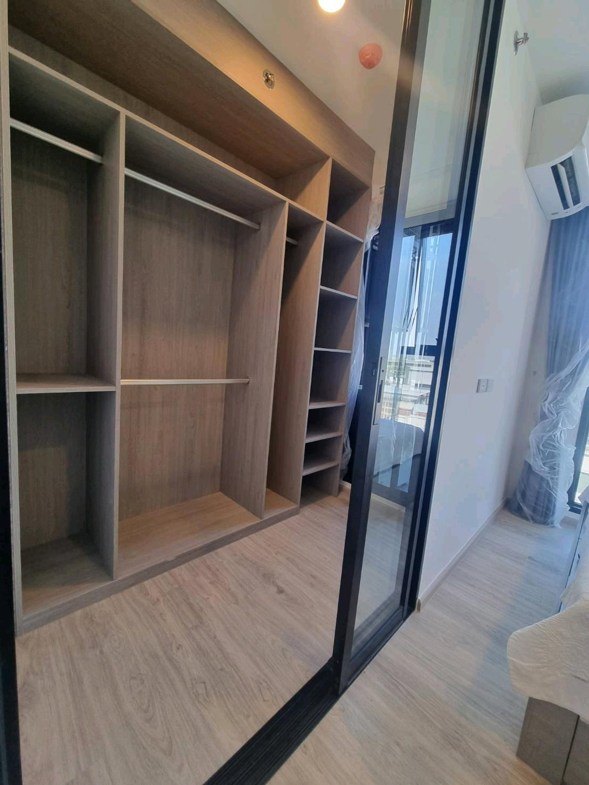 For RentCondoVipawadee, Don Mueang, Lak Si : ♥️ So Origin, new luxury condo, near BTS Sai Yut, Don Mueang Airport, for rent only 13,000 baht, beautiful room, complete 🥰🥰