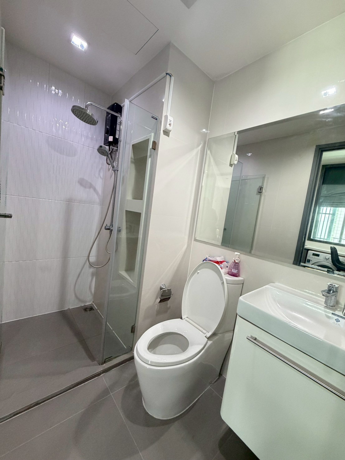 ให้เช่าคอนโดราชเทวี พญาไท : ห้องสวย พร้อมเข้าอยู่  !! ราคาพิเศษ !! 🏢 RHYTHM รางน้ำ | 35 ตร.ม. | ชั้น 6 | เช่า 26,000 บาท/เดือน