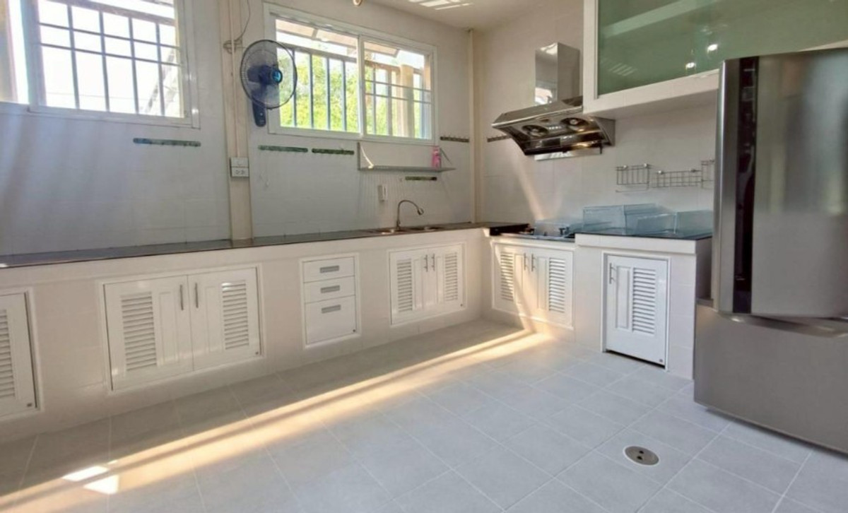 ให้เช่าทาวน์โฮมราษฎร์บูรณะ สุขสวัสดิ์ : 🔥 ให้เช่า ทาวน์โฮม The Pleno สุขสวัสดิ์ 30 🔥  📍 สุขสวัสดิ์ 30 เดินทางสะดวก  🛏 2 ห้องนอน 2 ห้องน้ำ + 2 ห้องทำงาน