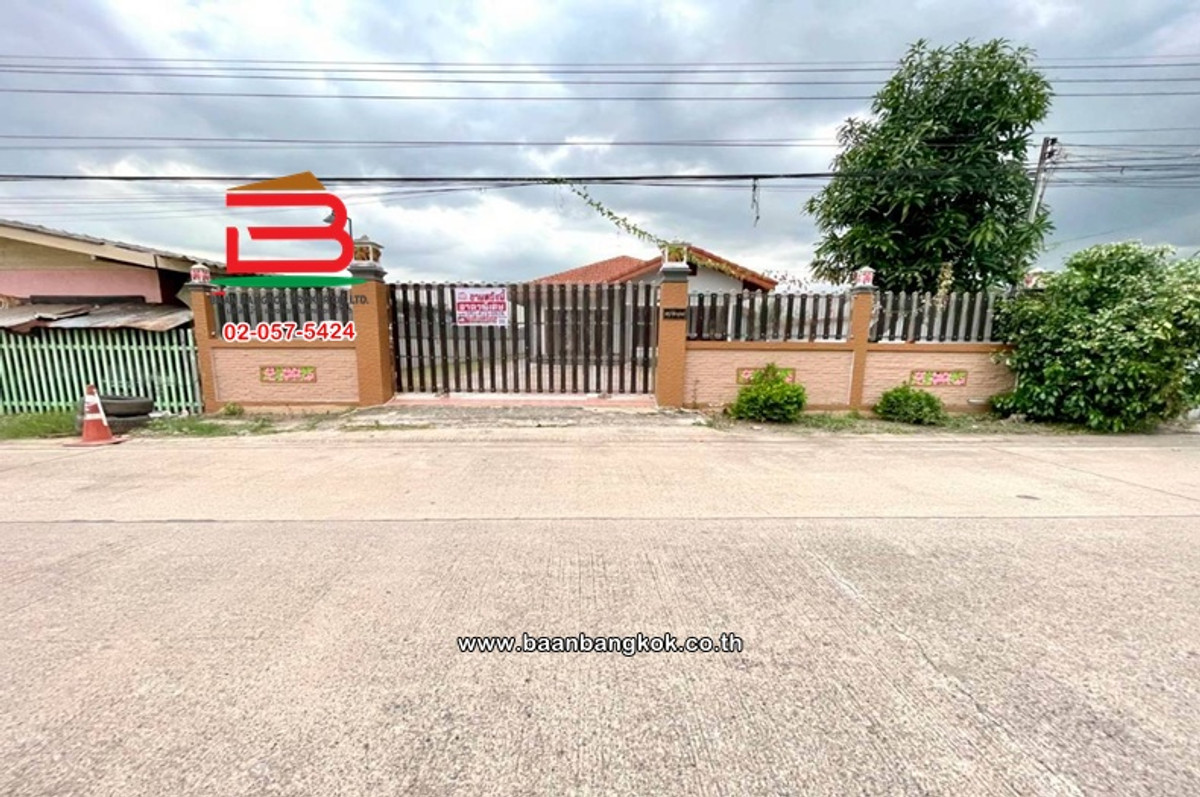 ขายบ้านปทุมธานี รังสิต ธรรมศาสตร์ : บ้านเดี่ยว เนื้อที่ 98 ตร.ว. ซอยบึงคำพร้อย 13 (ถนนเลียบคลอง 5 ฝั่งตะวันออก) ตำบลคลองห้า อำเภอคลองหลวง ปทุมธานี