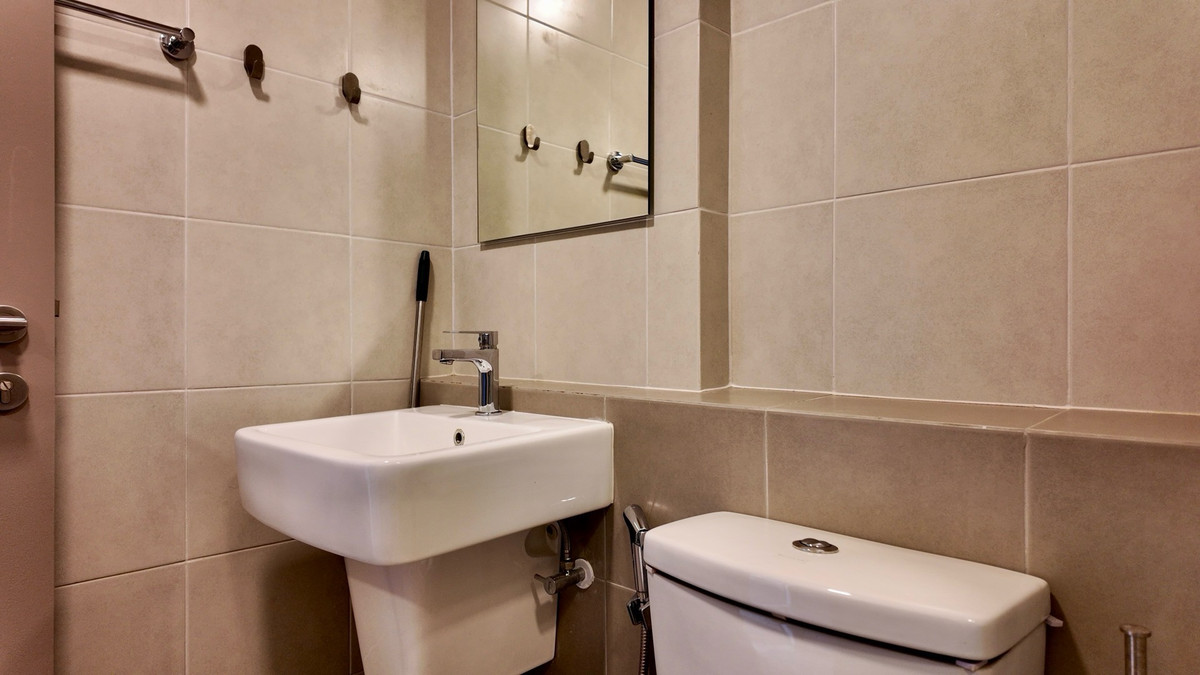 For RentCondoPinklao, Charansanitwong : For rent, D Condo Phana 28 SQM, you will receive a convenient, clean, fully furnished room with electrical appliances.