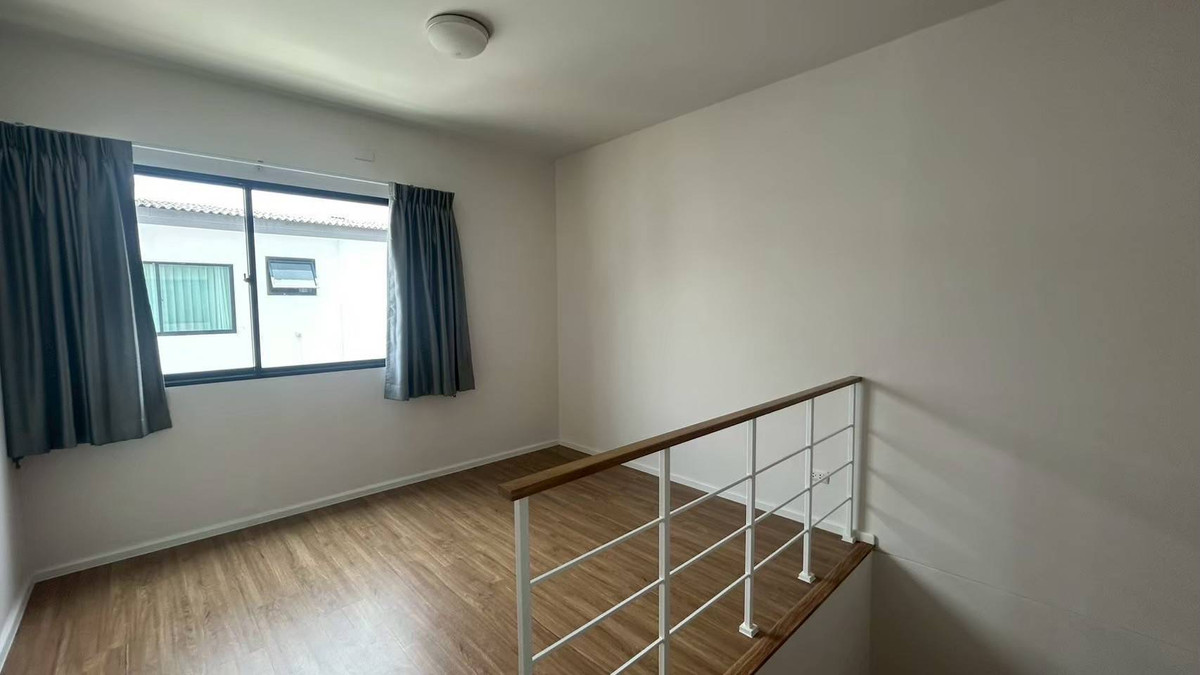 ให้เช่าทาวน์โฮมนวมินทร์ รามอินทรา : ให้เช่าทาวน์โฮม บ้านกลางเมือง รามอินทรา เฟอร์ครบ ใกล้รถไฟฟ้า MRT คู้บอน และแฟชั่นไอซ์แลนด์