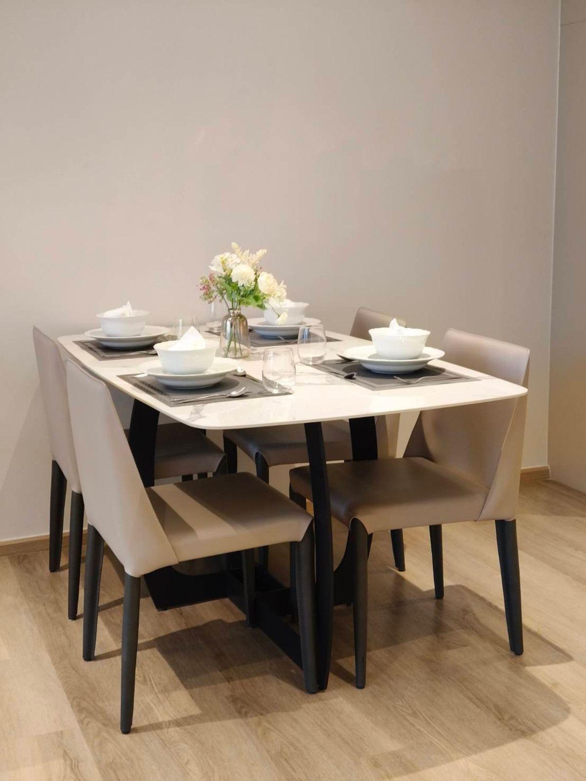 For RentBangna, Bearing, Lasalle : Bearing Residence | 1 Bedroom 64 sq.m. Condo for Rent near BTS Bearing Please call: 062-496-6454