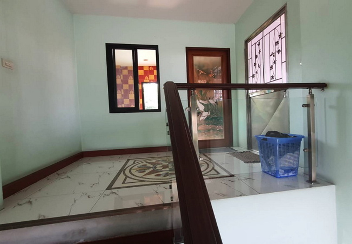 For SaleHome OfficeRatchathewi,Phayathai : Home office for sale, Soi Mo Leng, Ratchaprarop Road, Ratchathewi, Bangkok, area 107 sq m, 3 floors, 7 bedrooms, 8 bathrooms, price negotiable.