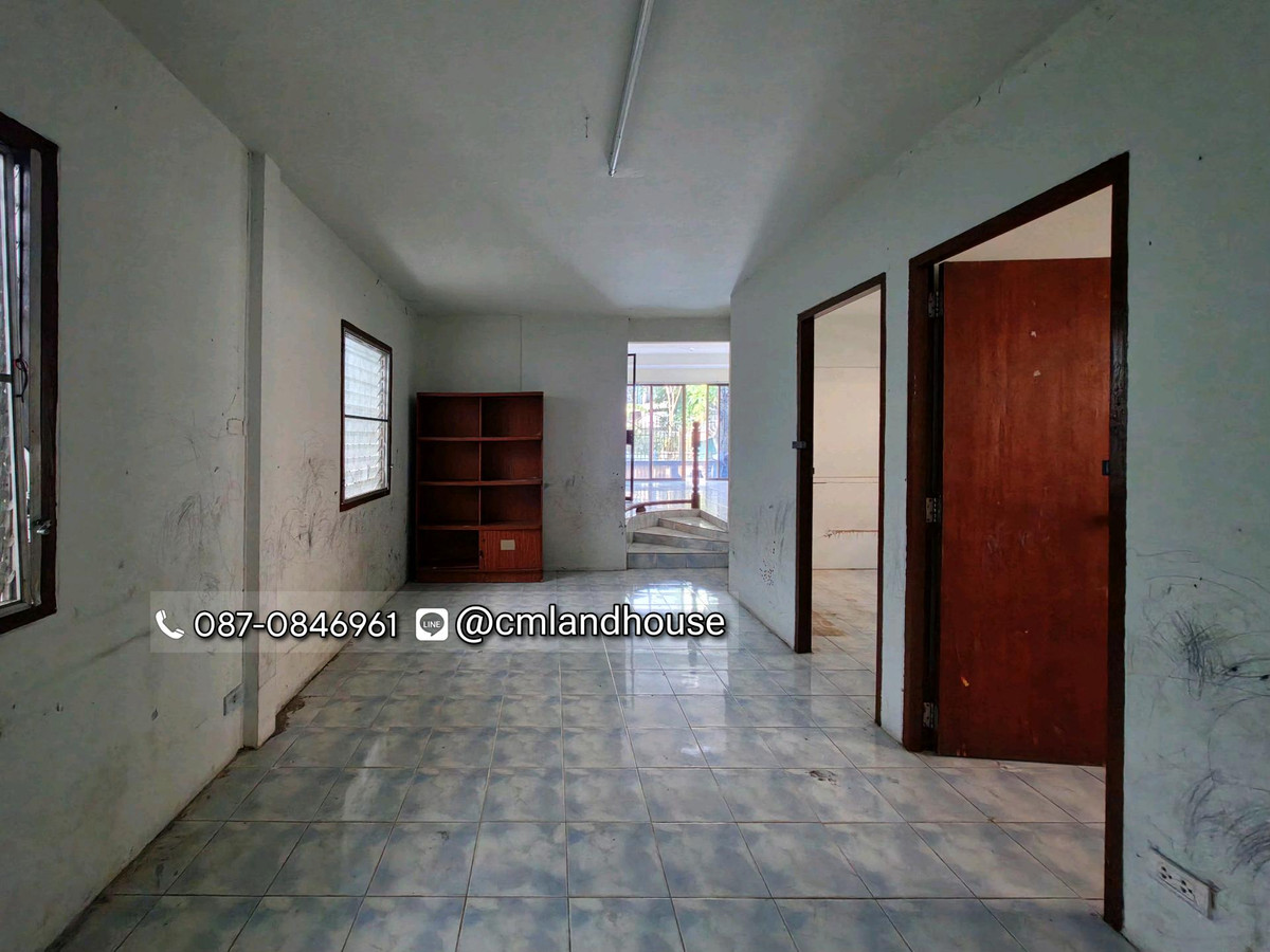 ขายบ้านเชียงใหม่ : ถูกกว่าคุ้มกว่าคอนโด! บ้านวรุณนิเวศน์ ต.แม่เหียะ อ.เมือง ใกล้แยกแม่เหียะ บิ๊กซี แม็คโคร IKEA 2 กม. ใกล้เซ็นทรัลแอร์พอร์ต 4 กม. ใกล้สนามบิน 5 กม. (ขายตามสภาพต้องปรับปรุง)