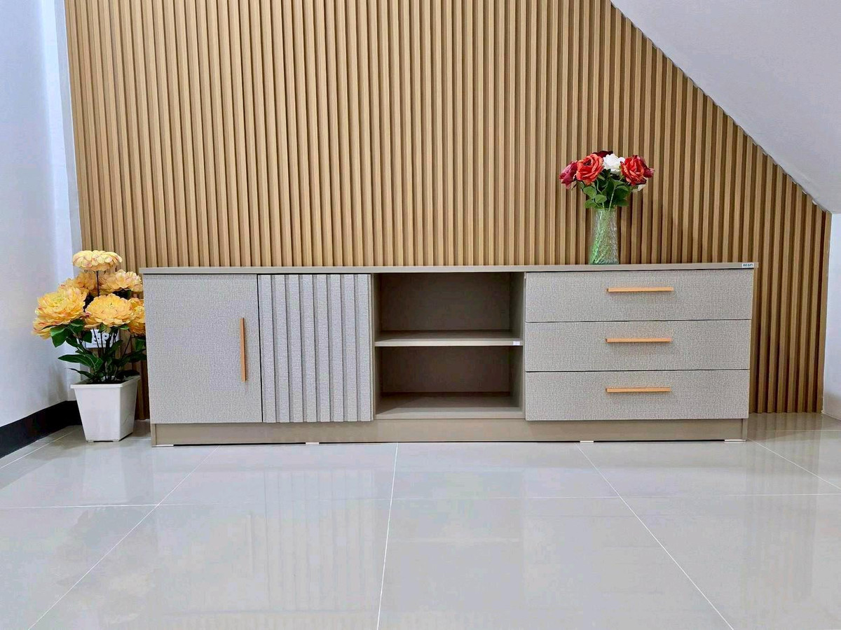 For SaleTownhomeNawamin, Ramindra : 2-story townhouse for sale, Phanason Village 1, along Khlong Song 4, Liap Khlong Song Market. Wat Phraya Suren Fashion Island, Safari World, Ramindra, Jazz, Khubon, Makro, Lotus, Panya Indra, Bang Chan Temple, Bang Chan School, Synphaet Hospital, Nopparat