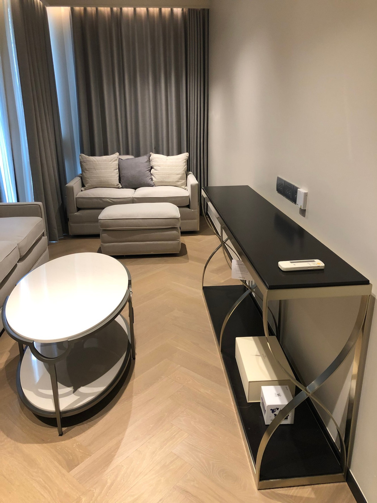 For RentCondoSukhumvit, Asoke, Thonglor : !! Beautiful room for rent, Condo The Reserve Sukhumvit 61 (The Reserve Sukhumvit 61), near BTS Ekkamai.