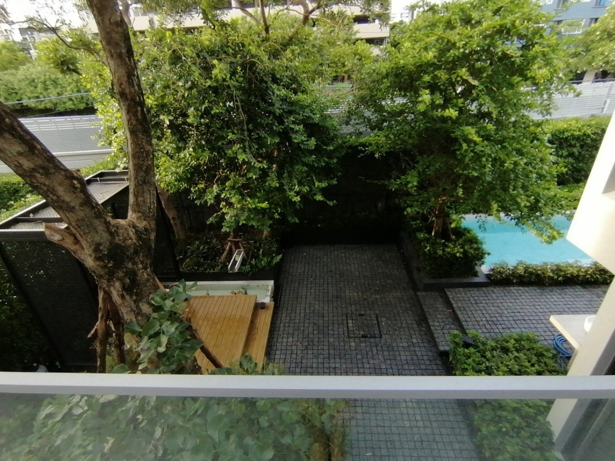 บ้านสุขุมวิท อโศก ทองหล่อ : วิลล่าหรูทองหล่อให้เช่า พร้อมสระว่ายน้ำส่วนตัวและลิฟท์ส่วนตัว