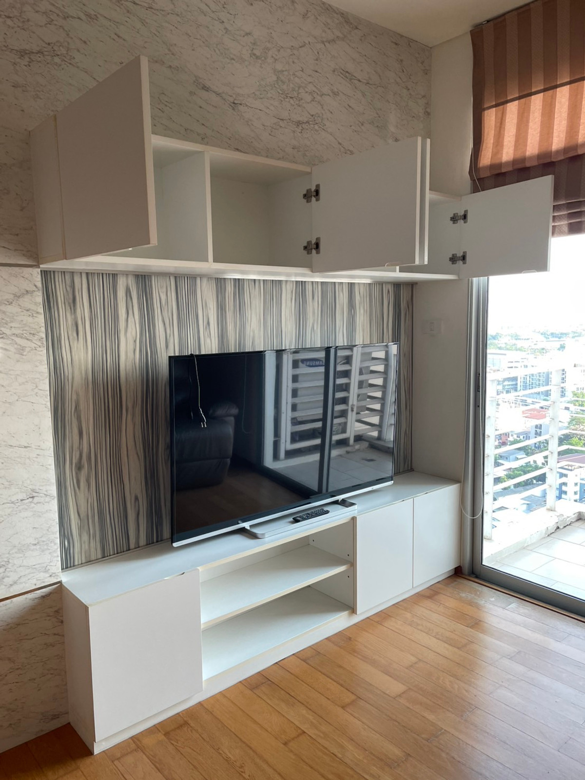 For RentCondoWongwianyai, Charoennakor : 💗 Best Price for rent Villa Sathorn beautiful room high floor city view fully furnished convenient travel.