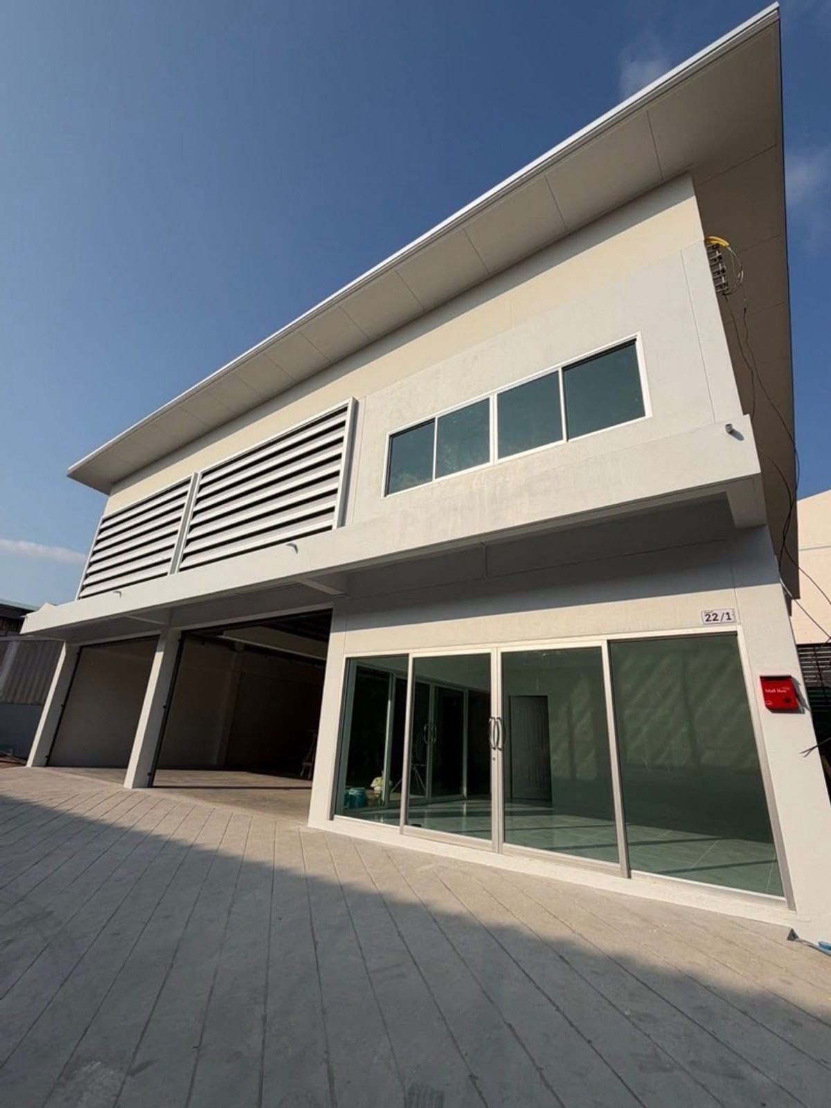 For RentWarehouseEakachai, Bang Bon : 📦 New warehouse for rent, size 400 sq m.  Soi Ekachai 87 
 Bang Bon ✅LineOA : @ladysai