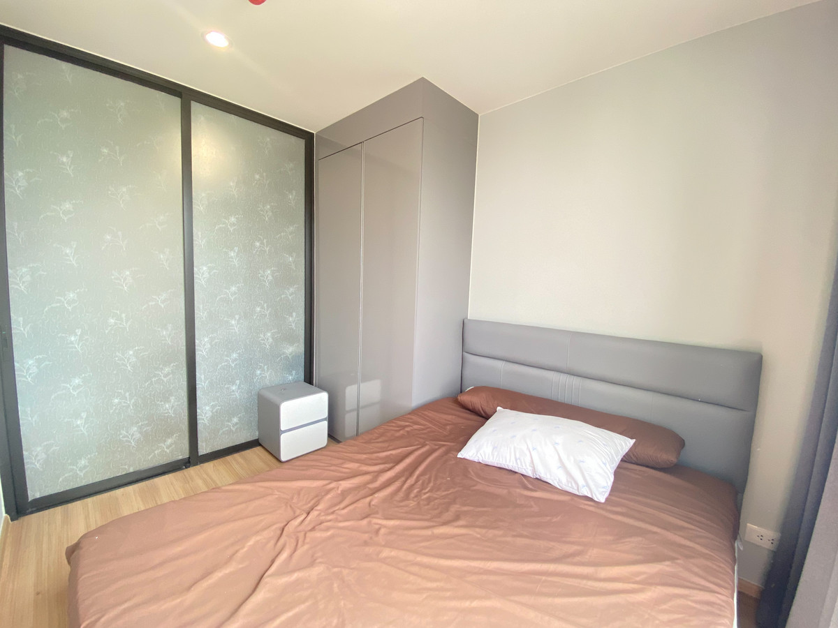 For RentCondoOnnut, Udomsuk : Modern Urban Escape with Stunning Bangkok Skyline Views - Skyline Avenue Sukumvit 64