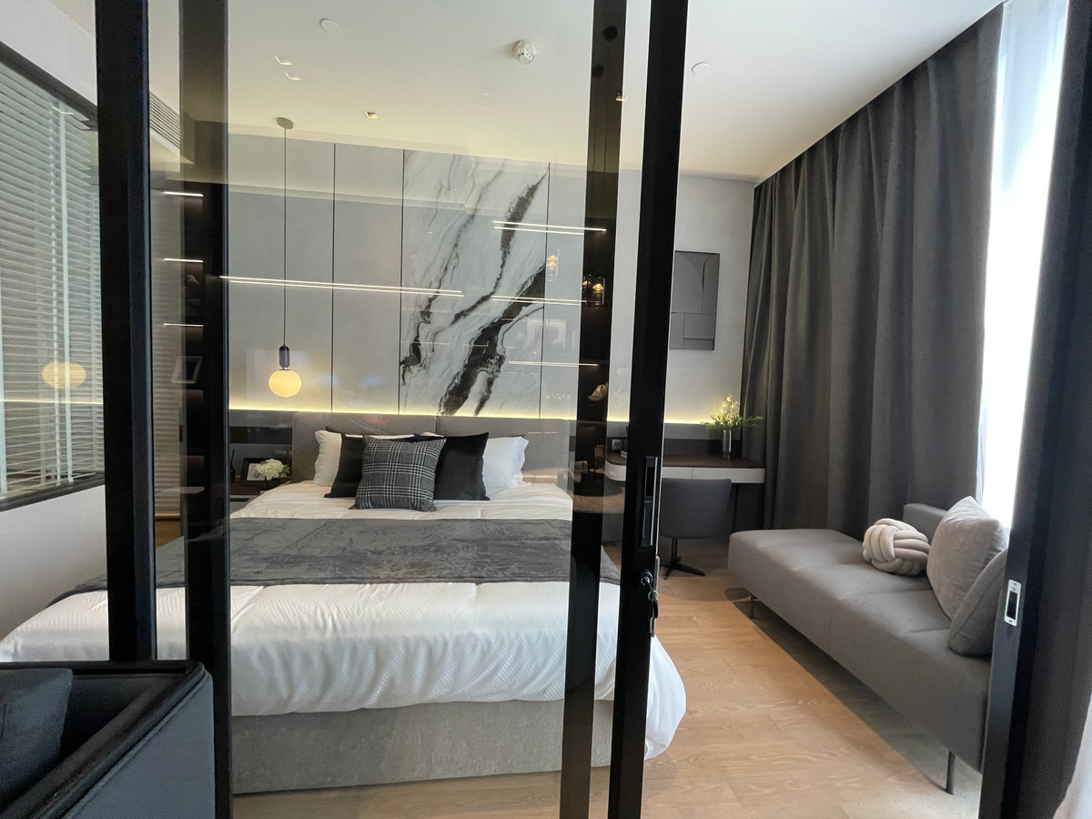 ขายคอนโดสีลม ศาลาแดง บางรัก : 💎 [Ultimate Legacy] ASHTON SILOM – 1BR XL (49.58 ตร.ม.) ชั้น 32 ห้องมุมแห่งวิสัยทัศน์เหนือระดับ บนถนนสายประวัติศาสตร์ 💎 