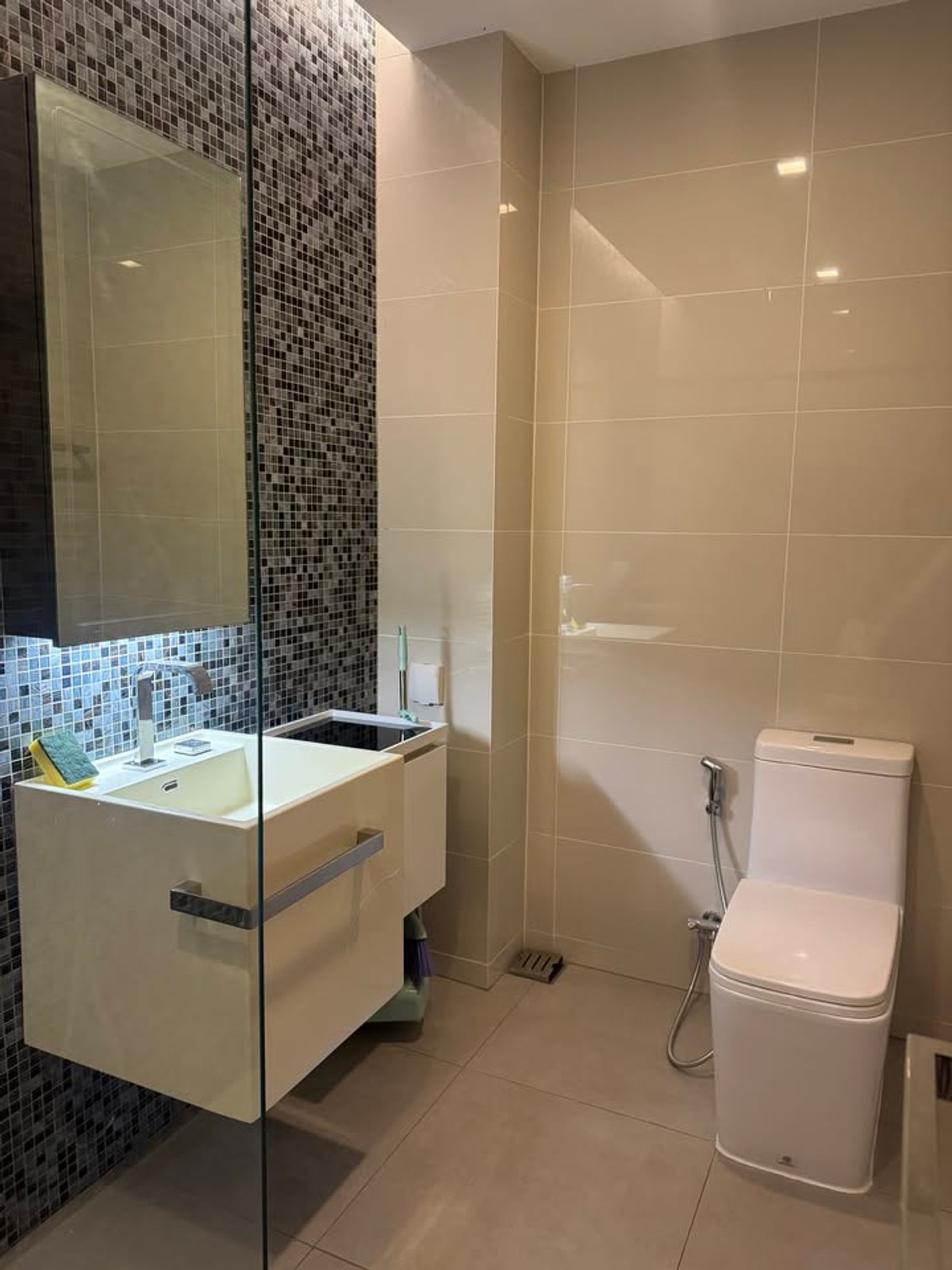 ให้เช่าคอนโดบางซื่อ วงศ์สว่าง เตาปูน : 🔥🔥 ให้เช่า 333 Riverside 🔥🔥  📍 ริมแม่น้ำเจ้าพระยา (ติด BTS บางโพ เดินทางสะดวก)  🛏 1 ห้องนอน 1 ห้องน้ำ 📐 ขนาด 47 ตร.ม. | ชั้น 26