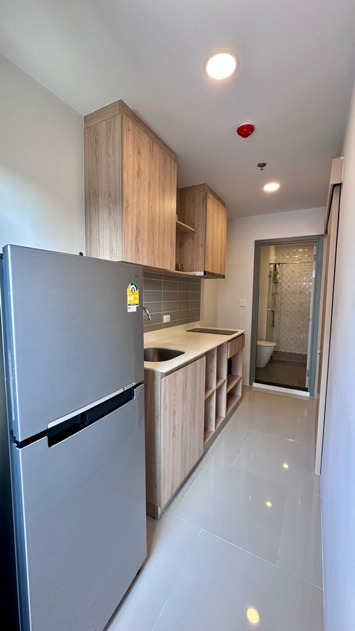 For RentCondoPinklao, Charansanitwong : Condo for rent, Chewathai Pinklao, near Siriraj, near Thammasat University, Tha Phrachan.