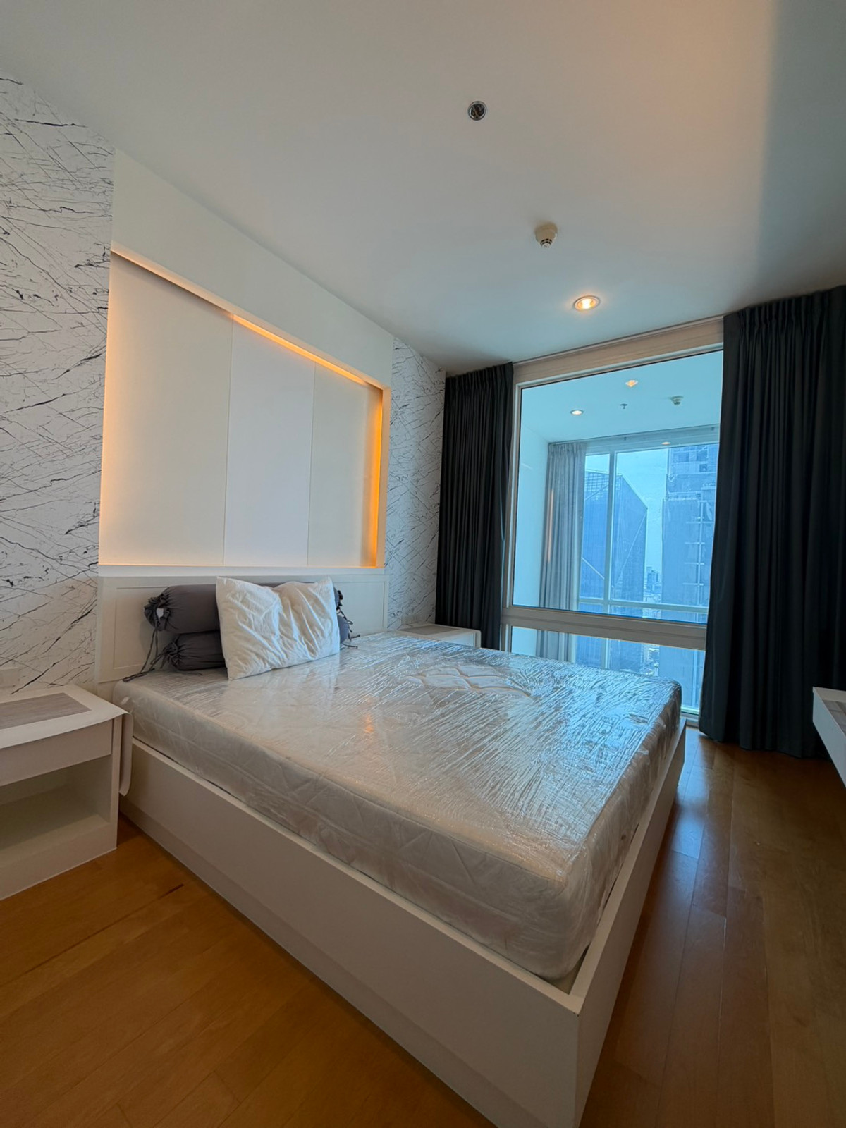 For RentCondoRatchathewi,Phayathai : 🎉Condo for rent, Villa Ratchathewi, Duplex room, ready to move in🎉 1 bedroom, rent only 33,000 baht, make an appointment to see the room, contact Line id: @568lwoey