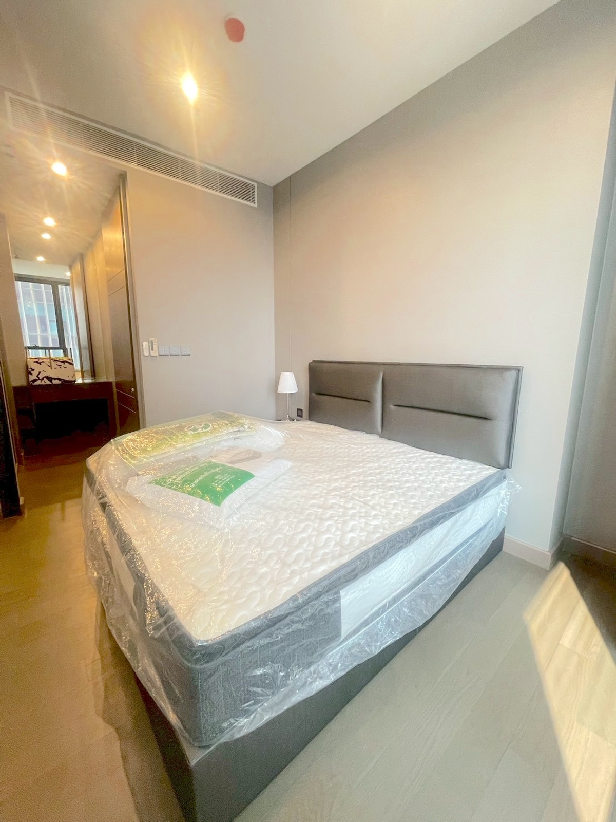 ให้เช่าคอนโดพระราม 9 เพชรบุรีตัดใหม่ RCA :  🔥 ปล่อยเช่าด่วน 🔥 ห้องสวย ใหม่  พร้อมย้ายเข้า  Call : 0619824959 Line ID :  elegant.289