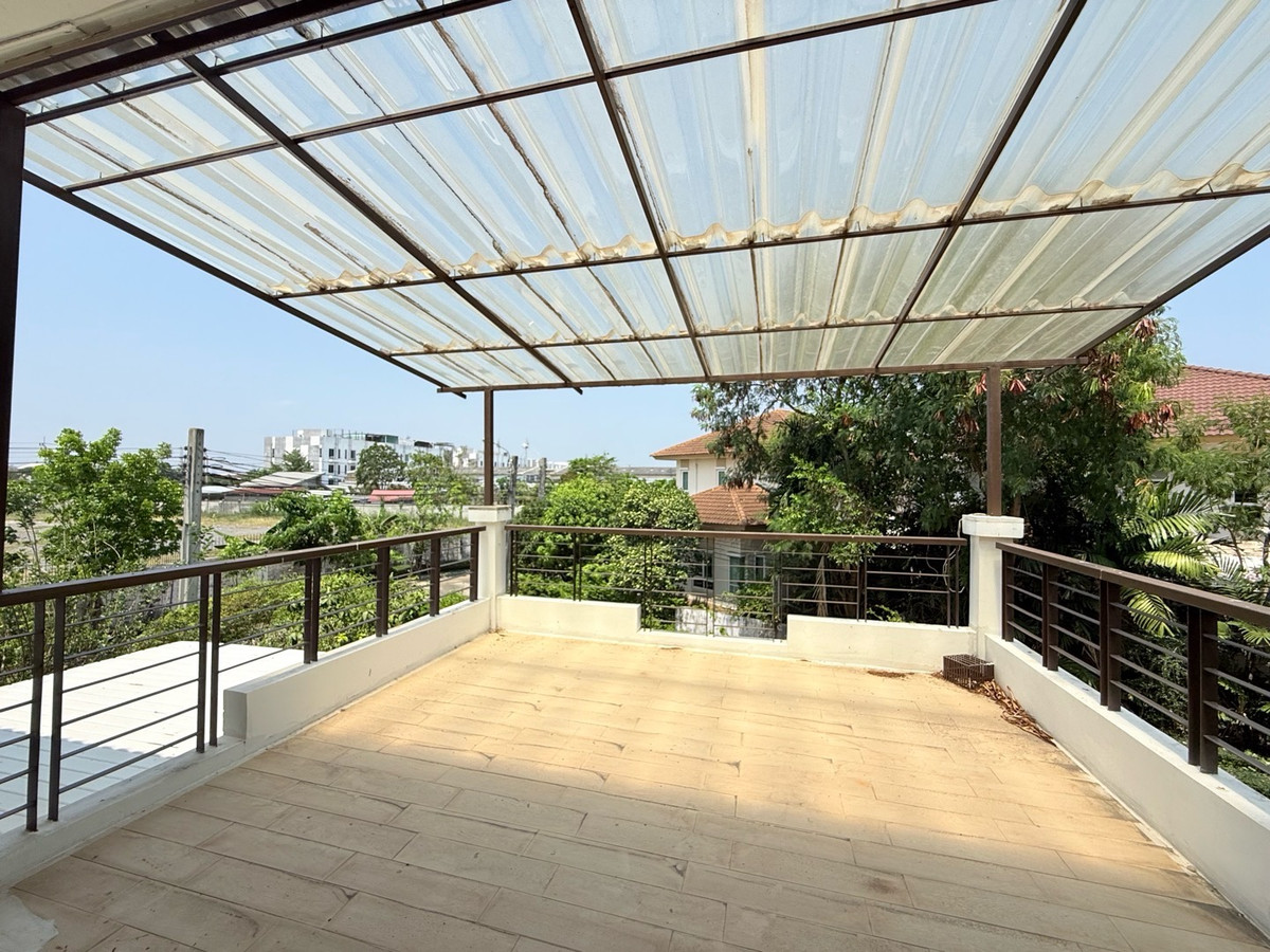 For SaleHouseRathburana, Suksawat : Complete functions, all in one house, large house up to 83 sq m. Saransiri Pracha Uthit - Suksawat Location next to the main road