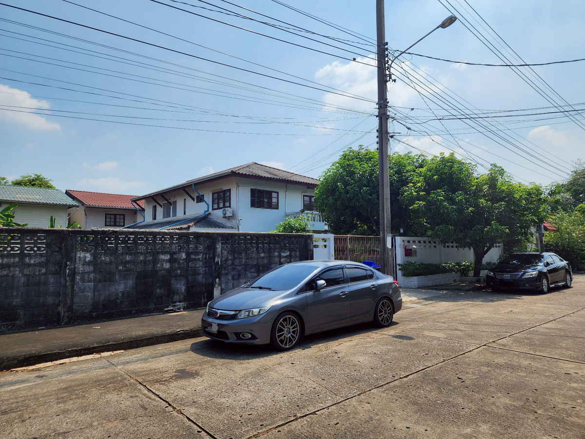 ขายบ้านเกษตร นวมินทร์ ลาดปลาเค้า : ขายบ้านเดี่ยว 99 ตร.วา หมู่บ้านเสนานิเวศน์โครงการ 2 หลัง นวมินทร์ ซิตี้ อเวนิว