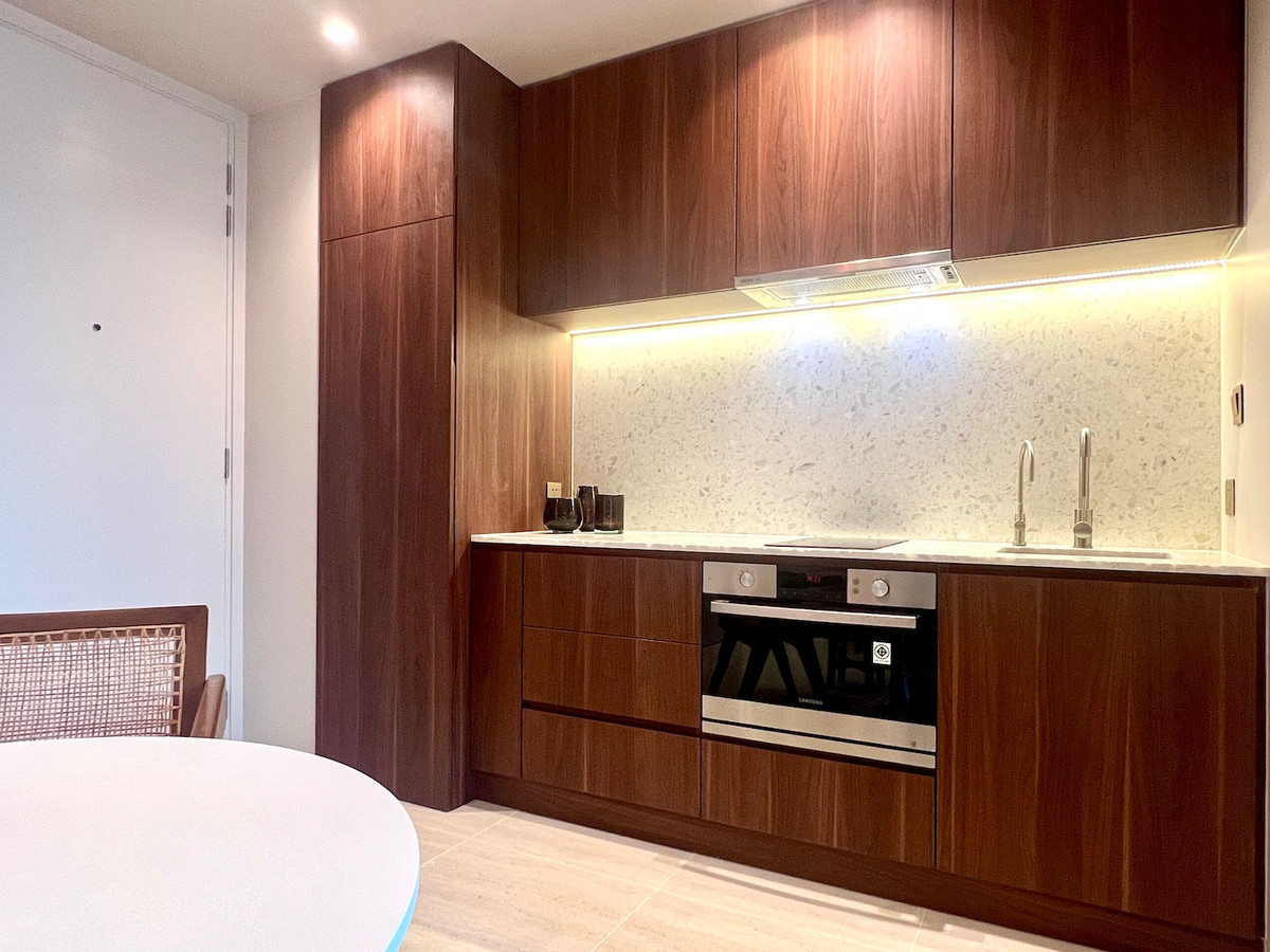 ให้เช่าคอนโดสุขุมวิท อโศก ทองหล่อ : คอนโดสตูดิโอให้เช่า ย่านอโศก กรุงเทพ ใกล้ BTS & MRT ทำเล CBD ใจกลางเมือง